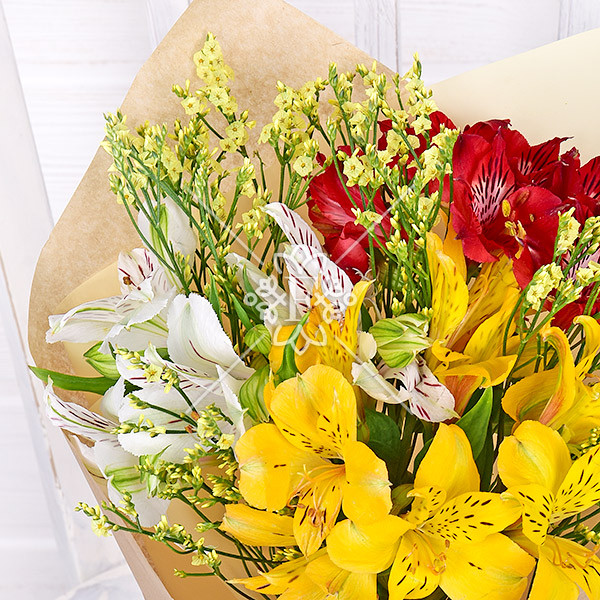 Очарование - букет из альстромерий